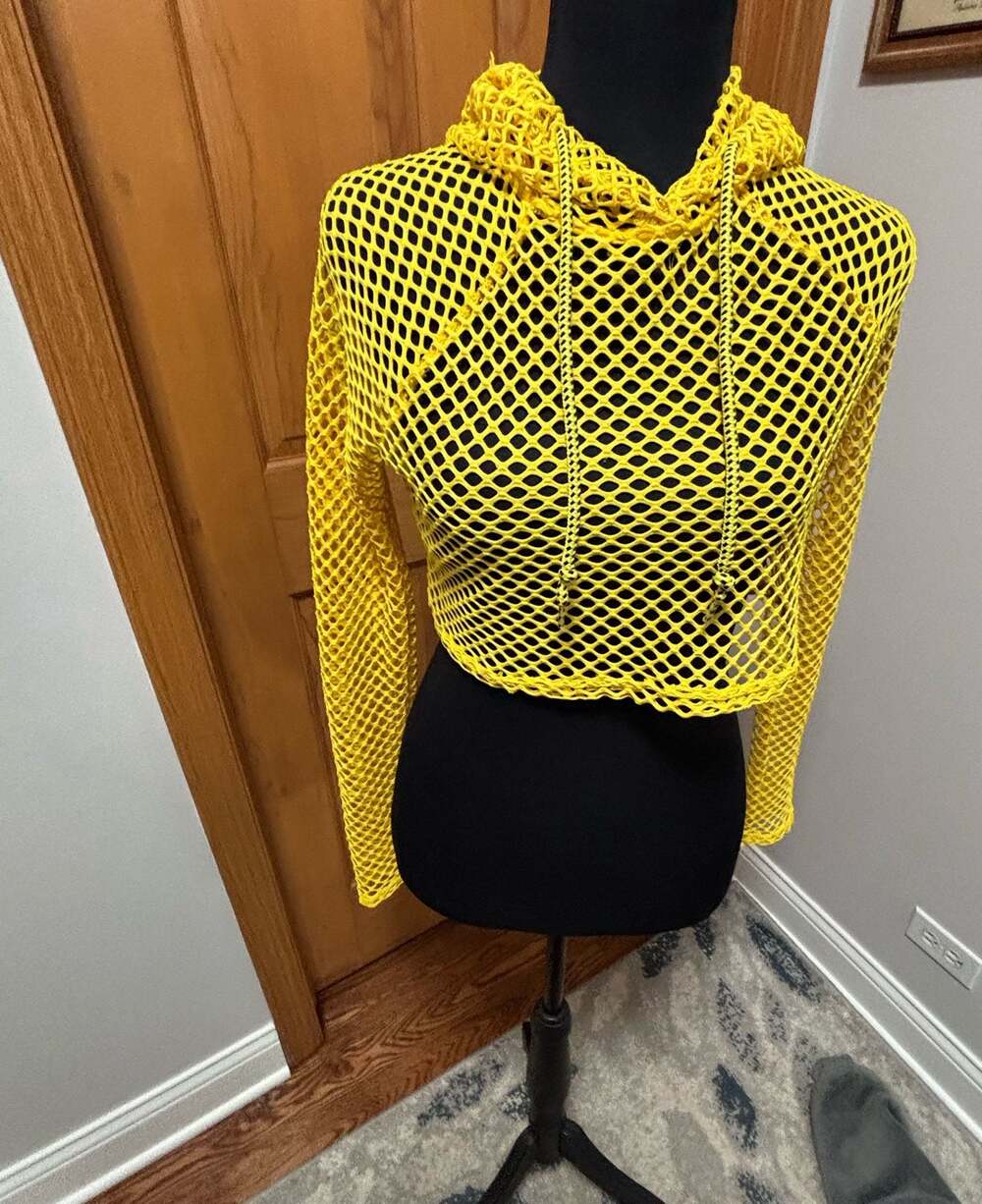 Heart & Hips Yellow Fishnet Crop Hoodie Size S